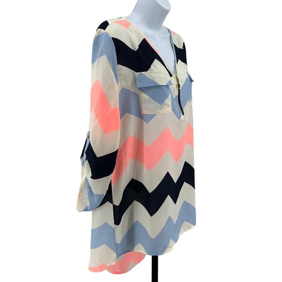 Rue 21 Tunic Top WMNS XL Sheer V-Neck Zip Up White Pink Chevron Roll Tab Sleeves - Picture 2 of 8